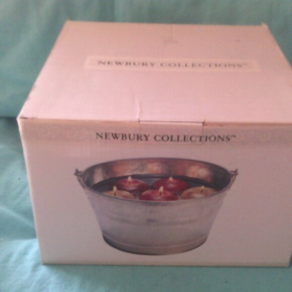 NEWBury COLLECTIONS "Bobbing for Apples" Candles in a Bucket Galvanized Steel - Picture 2 of 6